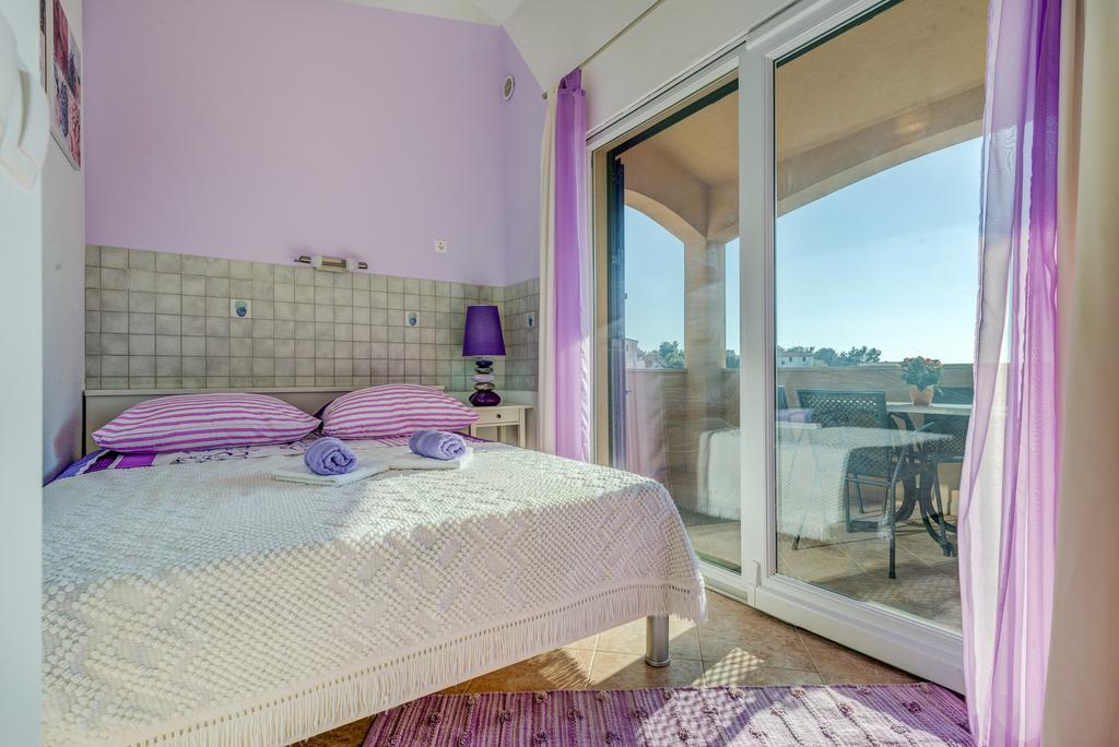 Holiday Home Mirna Vala Sevid Extérieur photo
