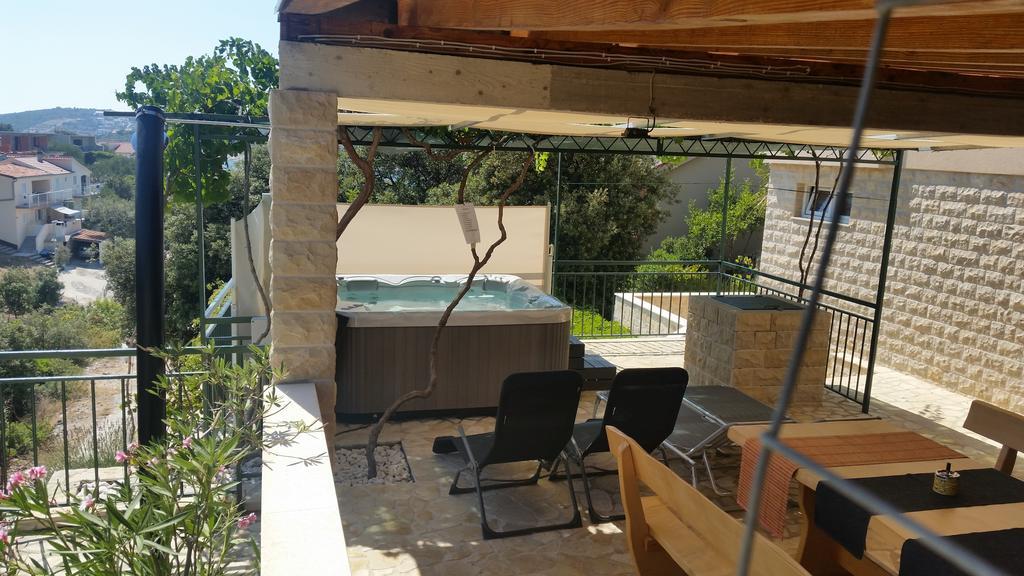 Holiday Home Mirna Vala Sevid Extérieur photo