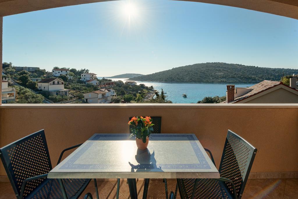 Holiday Home Mirna Vala Sevid Extérieur photo