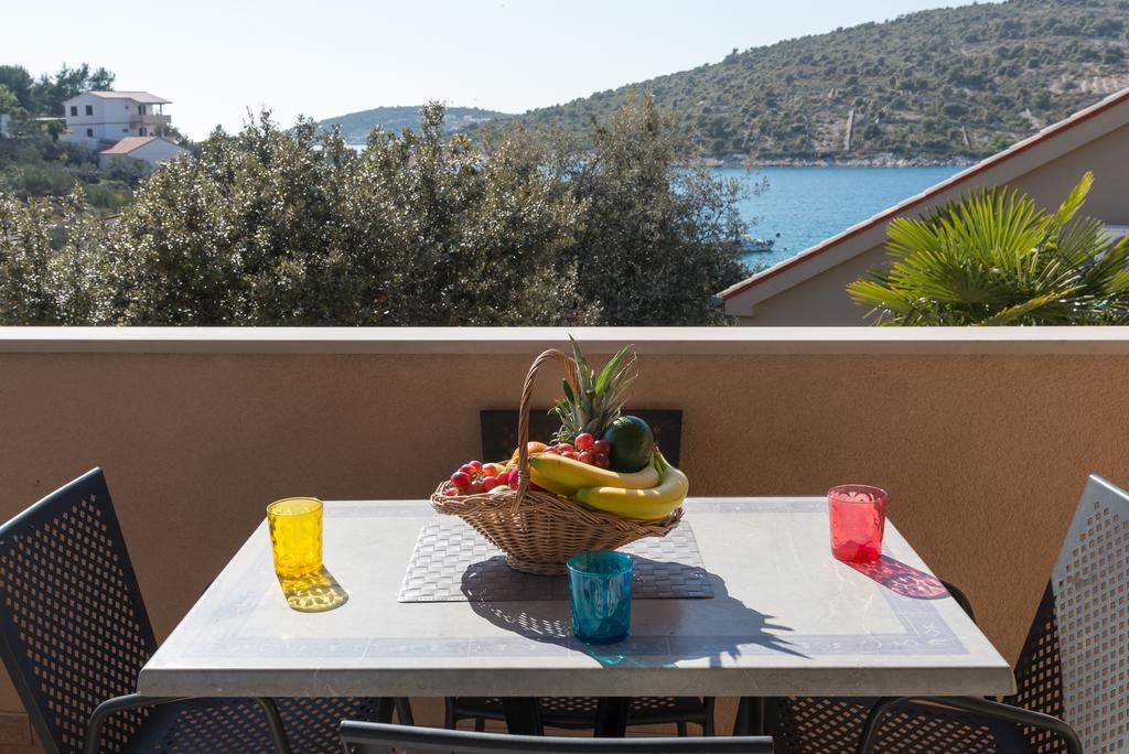 Holiday Home Mirna Vala Sevid Extérieur photo