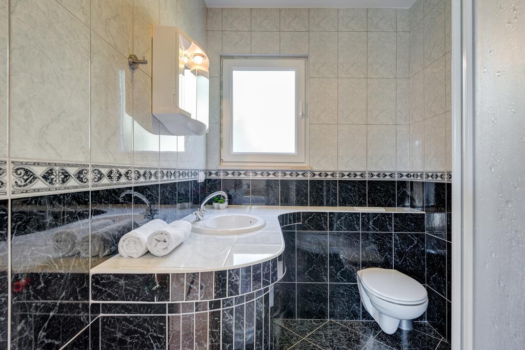 Holiday Home Mirna Vala Sevid Extérieur photo