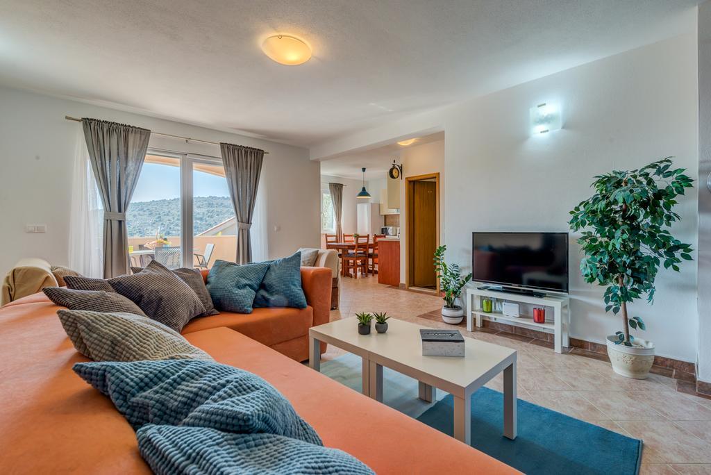 Holiday Home Mirna Vala Sevid Extérieur photo