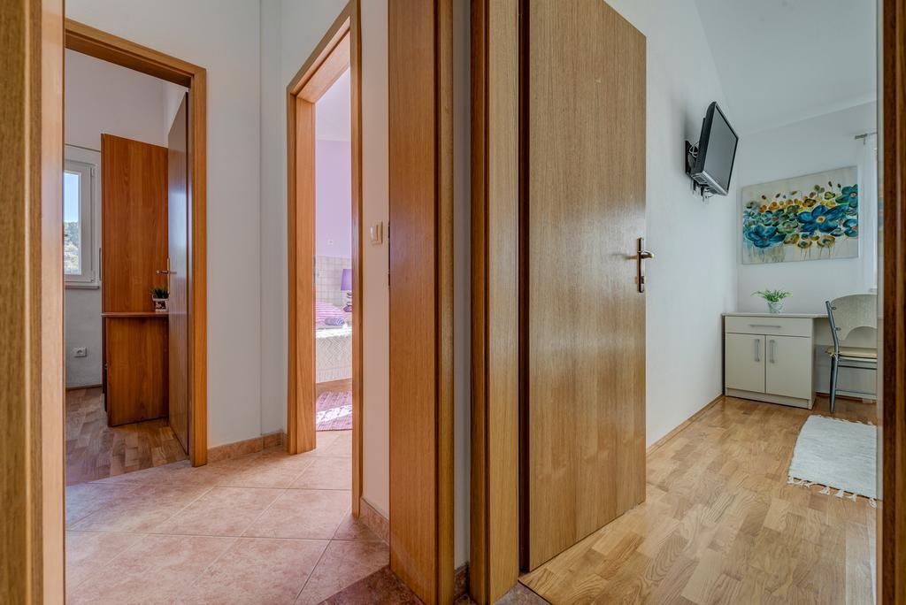 Holiday Home Mirna Vala Sevid Extérieur photo